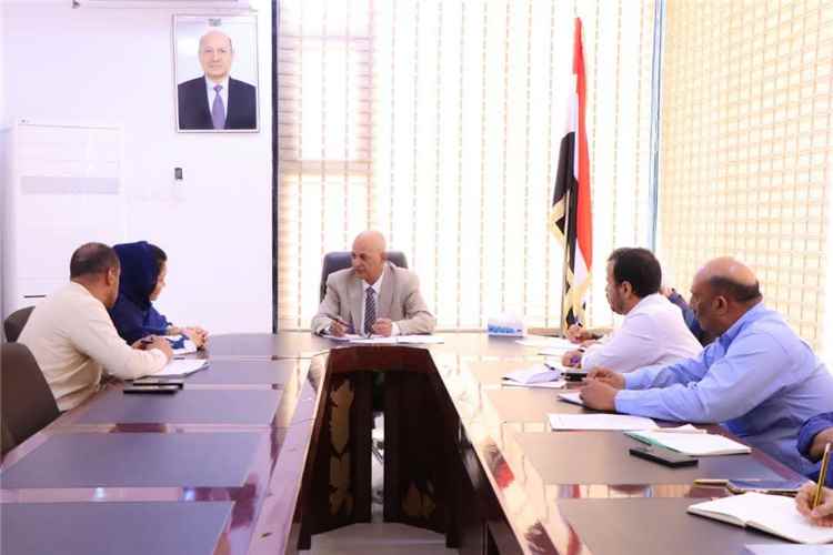 وزير المياه والبيئة يبحث مع "يونبس" سير المشاريع المنفذة في عدد من المحافظات