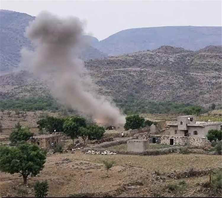 قصف حوثي هستيري يستهدف مناطق متفرقة في تعز عقب تكبد المليشيا خسائر في ريف المحافظة
