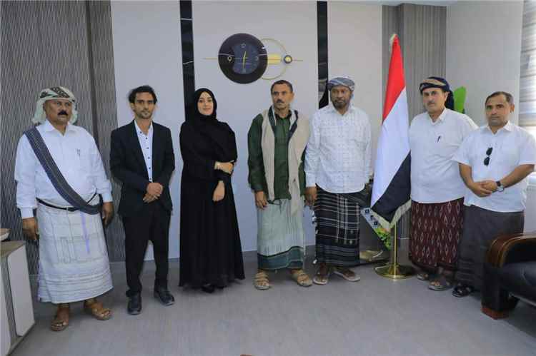 حضرموت وسقطرى تتفقان على تعاون مشترك لدعم الطالبات وتعزيز الروابط الثقافية
