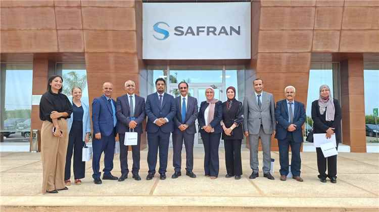 وزير التعليم الفني يطلع على تجربة التكوين في صناعة الطيران بالمغرب
