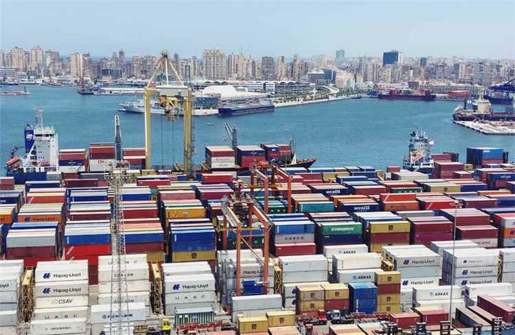 مصر ترفض عرض إماراتي للاستحواذ في مجال التجارة رغم رفع السعر