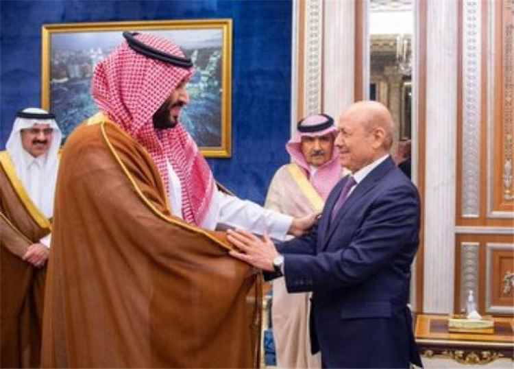 أول تعليق للرئيس العليمي على الدعم السعودي الجديد للبنك المركزي اليمني