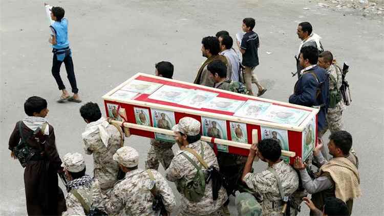 ضربة موجعة.. مستشفيات صنعاء تكتظ بعشرات الجثامين القادمة من تعز والحديدة!