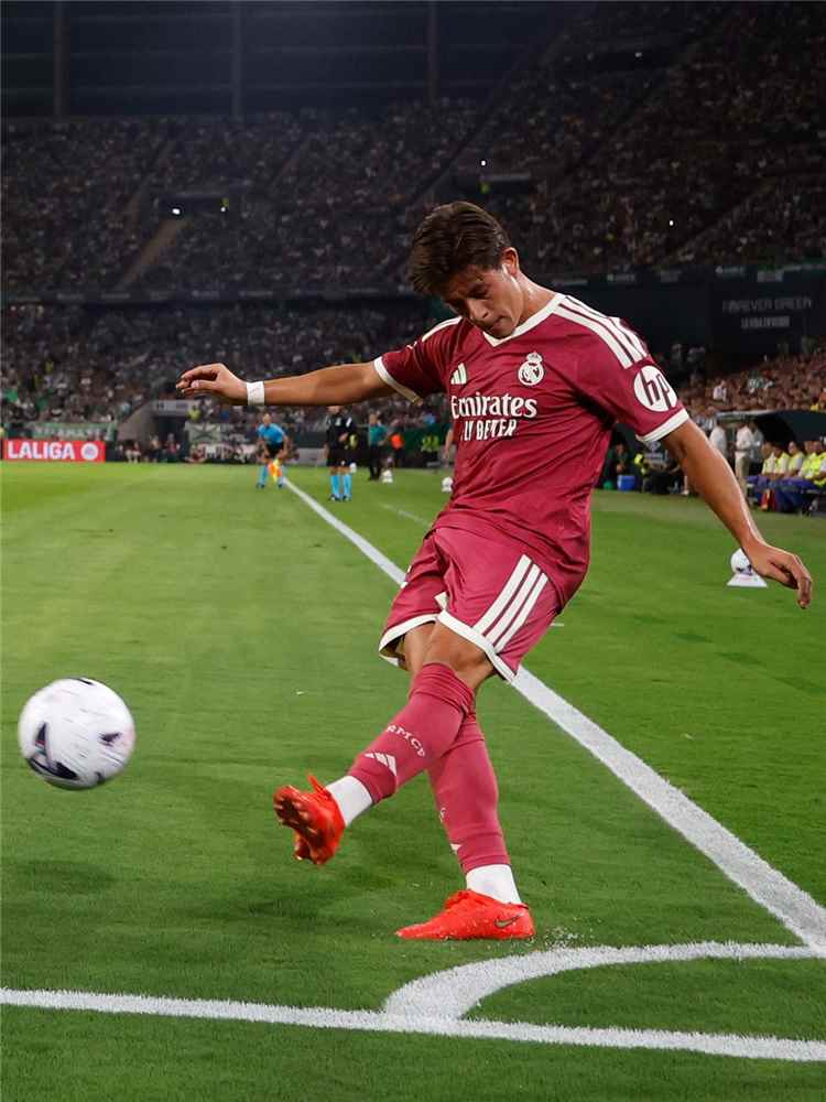 مبابي يهدد وبيتيس يتكتل.. ريال مدريد يبحث عن هدف التقدم في لا كارتوخا