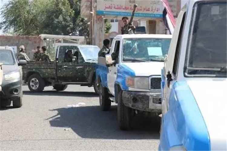 الأجهزة الأمنية في تعز تضبط خلية حوثية من 6 عناصر جميعهم من خارج المحافظة
