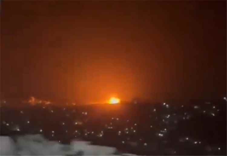 سبأ: 3 صواريخ باليستية حوثية استهدفت تعز ... ولا ضحايا