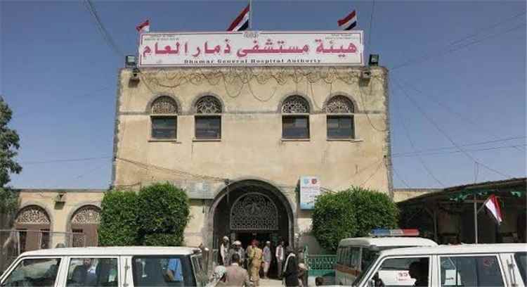 أزمة حادة في بنوك الدم بمستشفيات إب وذمار جراء تصاعد أعداد جرحى الحوثيين