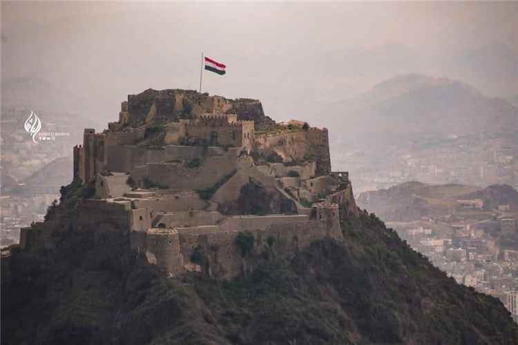 وكيل وزارة الإعلام: تعز عصية على الكسر والحوثيون أخطأوا باختيارها ساحة للمواجهة