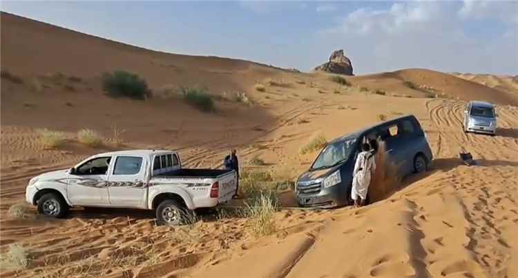 تحذيرات للمسافرين بين مأرب والجوف: أجلوا السفر حتى إشعار آخر