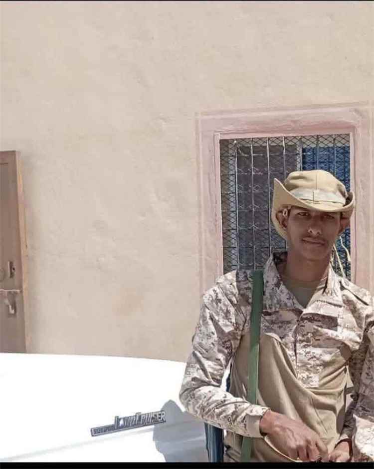 حزن شعبي واسع في لحج.. تفاصيل الموكب الجنائزي المهيب لاستقبال جثمان الشهيد أحمد الزيدي