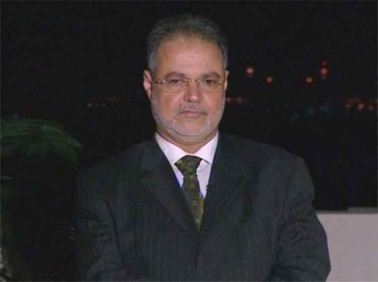 الكشف عن تواجد خبراء من 3 دول في تعز.. الرئاسة اليمنية تدق ناقوس الخطر وتعلن عن مخطط خطير!