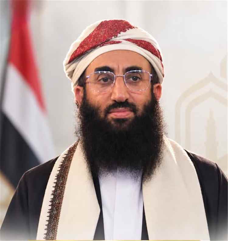 وزير الأوقاف يوجه رسالة لرجال الجيش والمقاومة: ثقوا بنصر الله واثبتوا في مواجهة الحوثيين