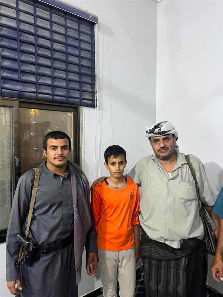 العثور على الطفل المفقود برهان محمد في عتق بعد ساعات من اختفائه