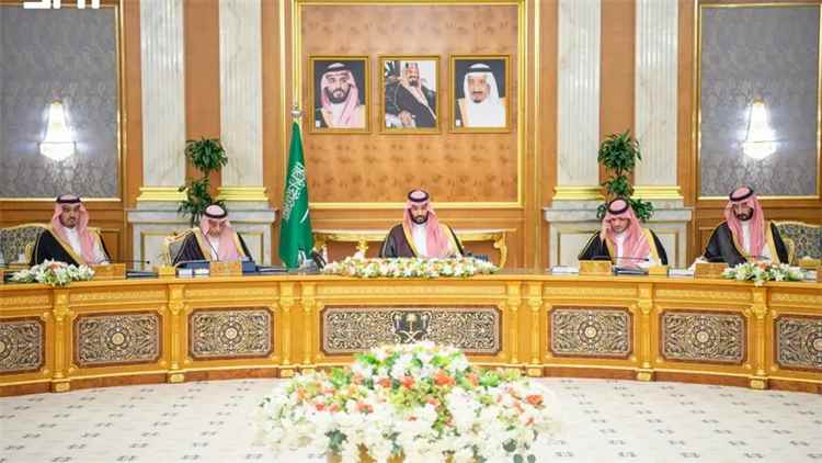 مجلس الوزراء السعودي برئاسة الأمير محمد بن سلمان يصدر بيانا بشأن الهجوم الحوثي على المدنيين في المملكة
