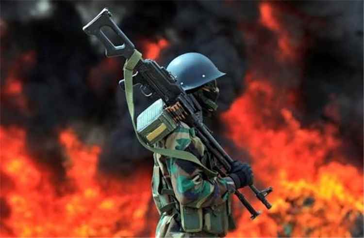 لماذا لم يصدر بيان رسمي بانطلاق معركة الحسم الشاملة ضد الحوثيين؟ إليك الجواب