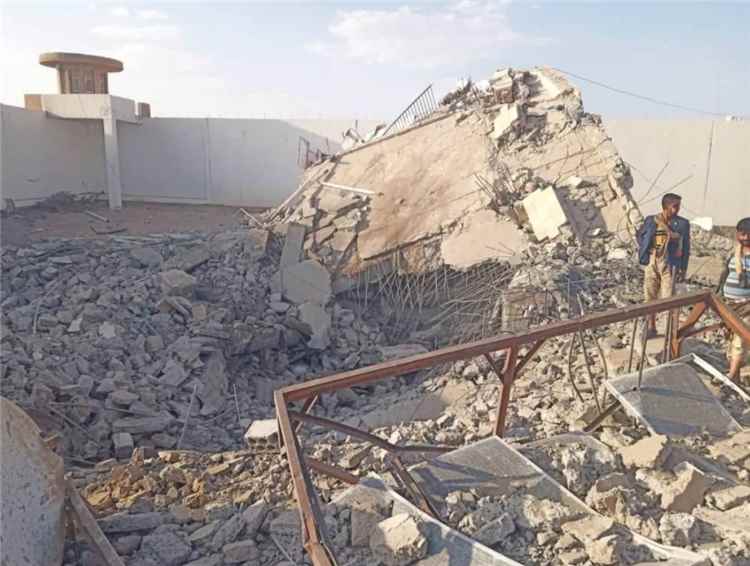 منظمة حقوقية: الحوثيون يفجرون السجن المركزي في الحزم بالجوف وسط مخاوف على مصير المحتجزين