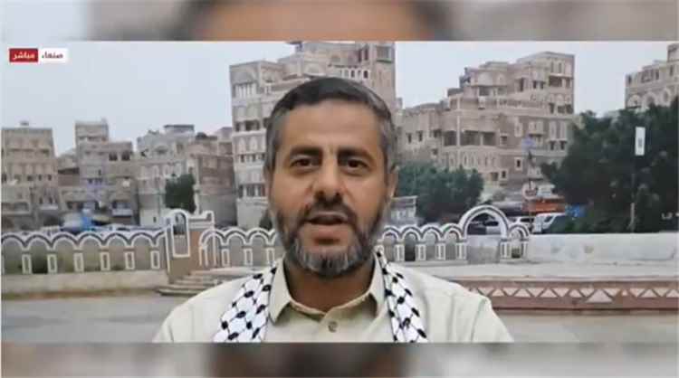 توتر وانفعال حاد على الهواء.. سؤال يحرج القيادي الحوثي محمد البخيتي ويخرجه عن طوره - [فيديو]