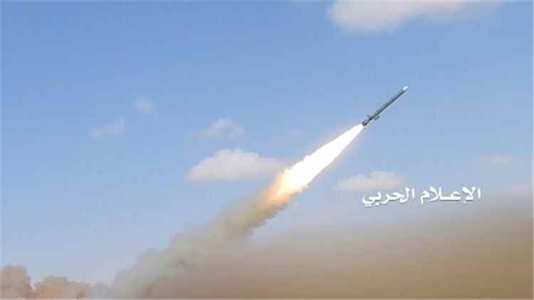 سقوط صاروخ بالستي في خولان صنعاء التي حوّلتها المليشيا الحوثية إلى منصات لإطلاق الصواريخ