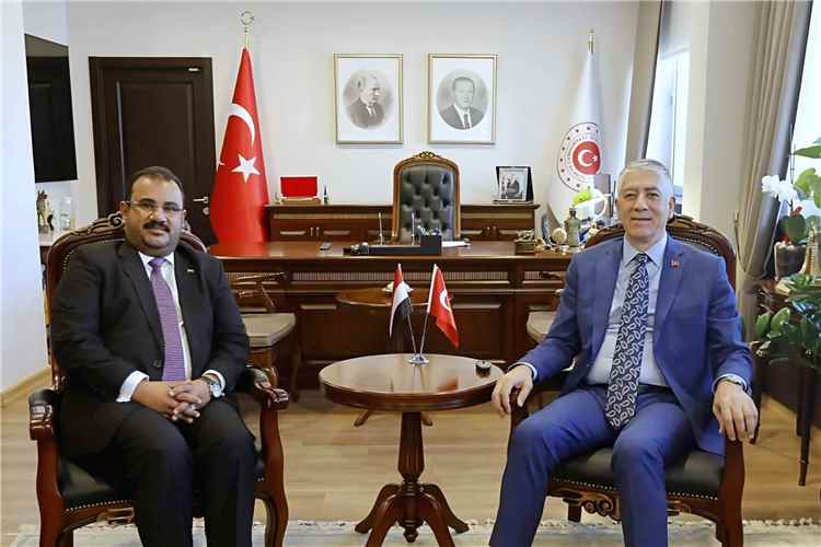 اليمن وتركيا يبحثان تعزيز التعاون في تكنولوجيا المعلومات وتأهيل الكوادر الدبلوماسية